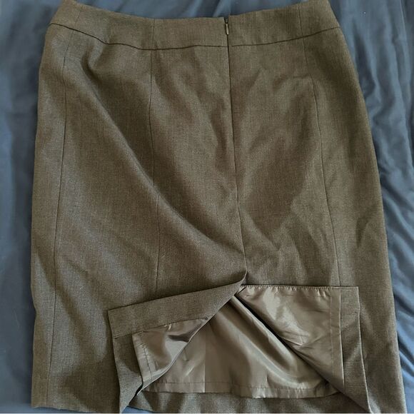 Calvin Klein Gray A-Line Knee-Length Skirt for Work - Picture 4 of 8